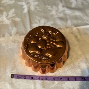 Vintage Copper Mold Home Accent